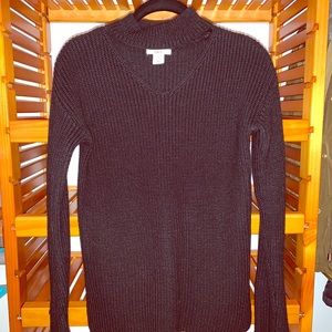 Black Bar III XS Chocker Style Sweater